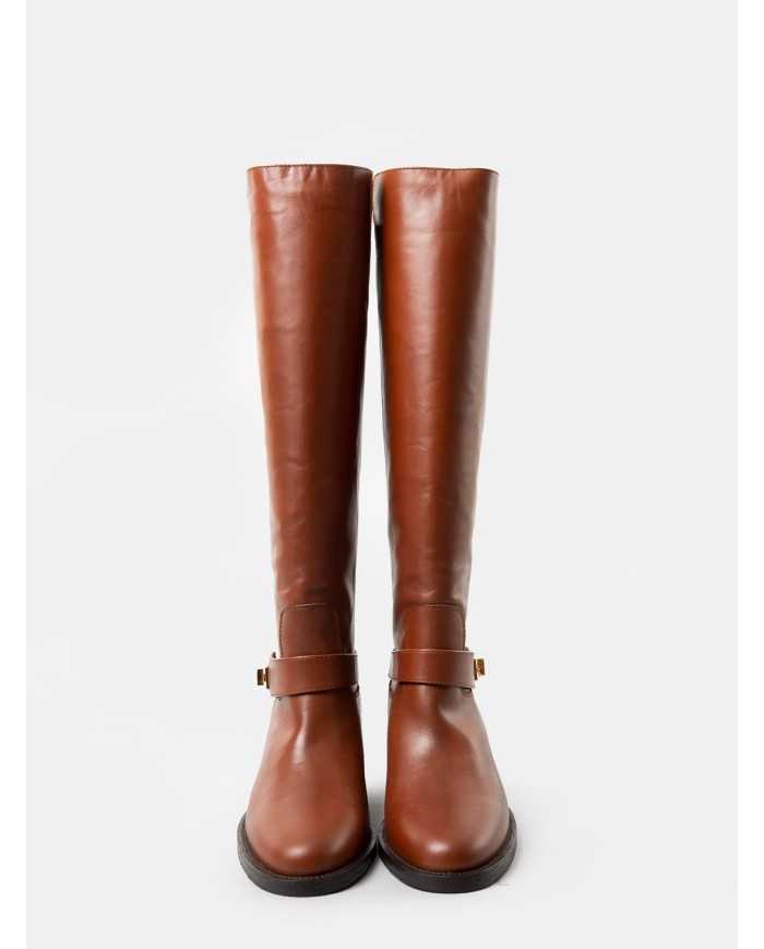 Via Roma 15 Stivale in pelle con accessorio bottone