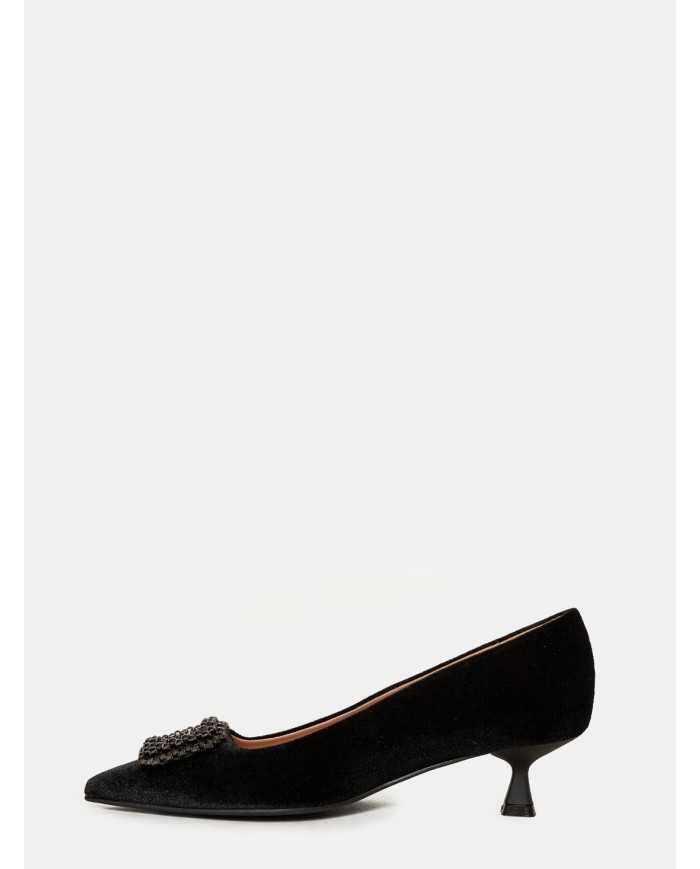 BIANCA DI' Decolletè in velluto con fibbia gioiello