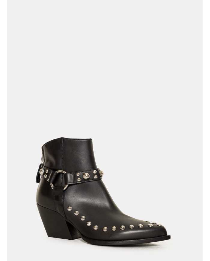 Elena Iachi Texano in pelle con borchie