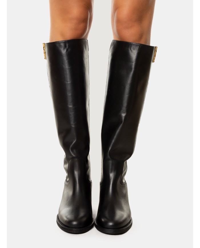 Via Roma 15 Stivale in pelle con V