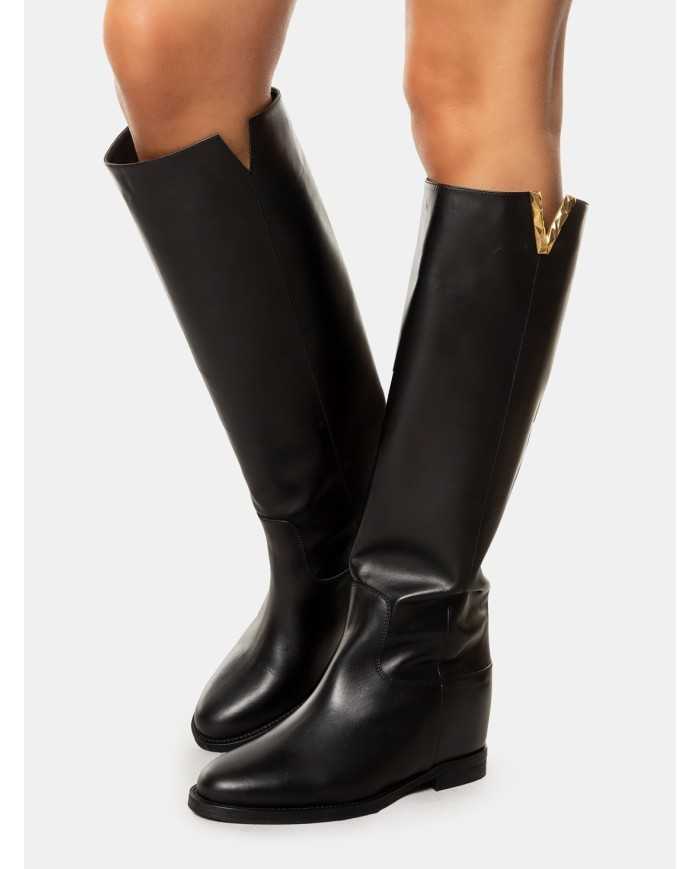 Via Roma 15 Stivale in pelle con V