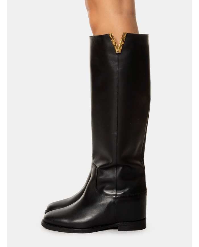 Via Roma 15 Stivale in pelle con V