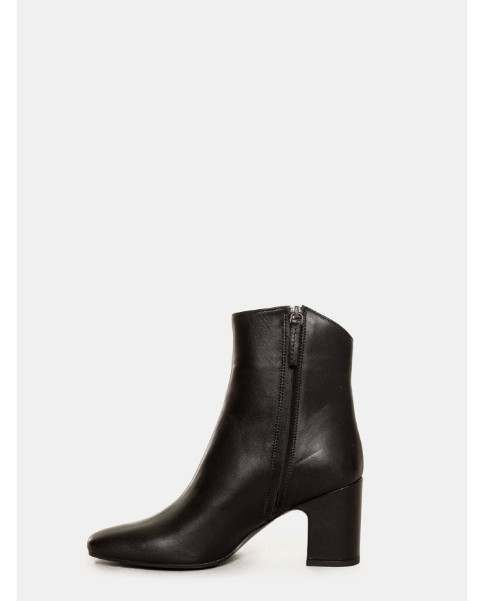 FRU Tronchetto in pelle