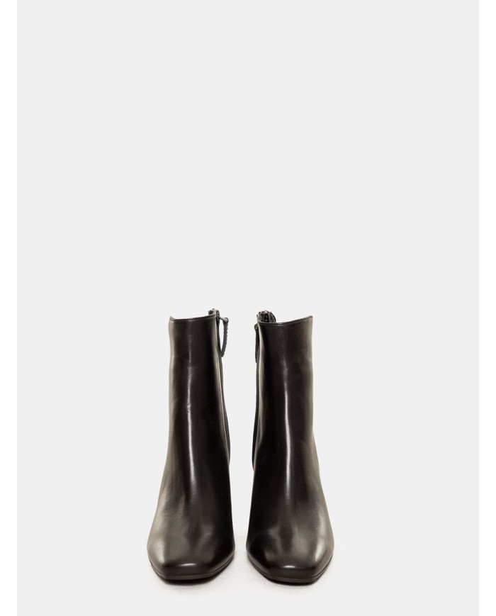 FRU Tronchetto in pelle