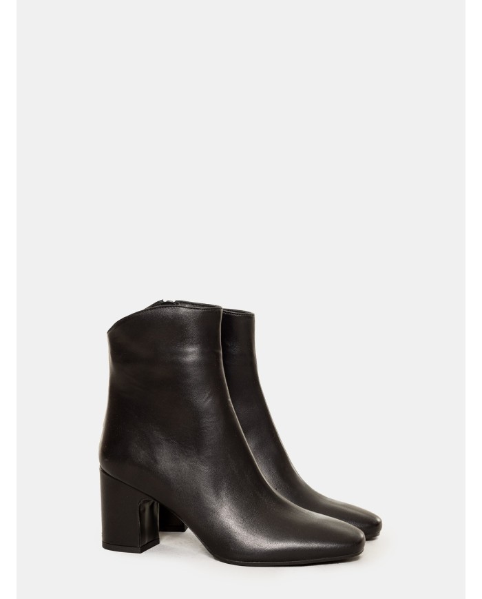 FRU Tronchetto in pelle