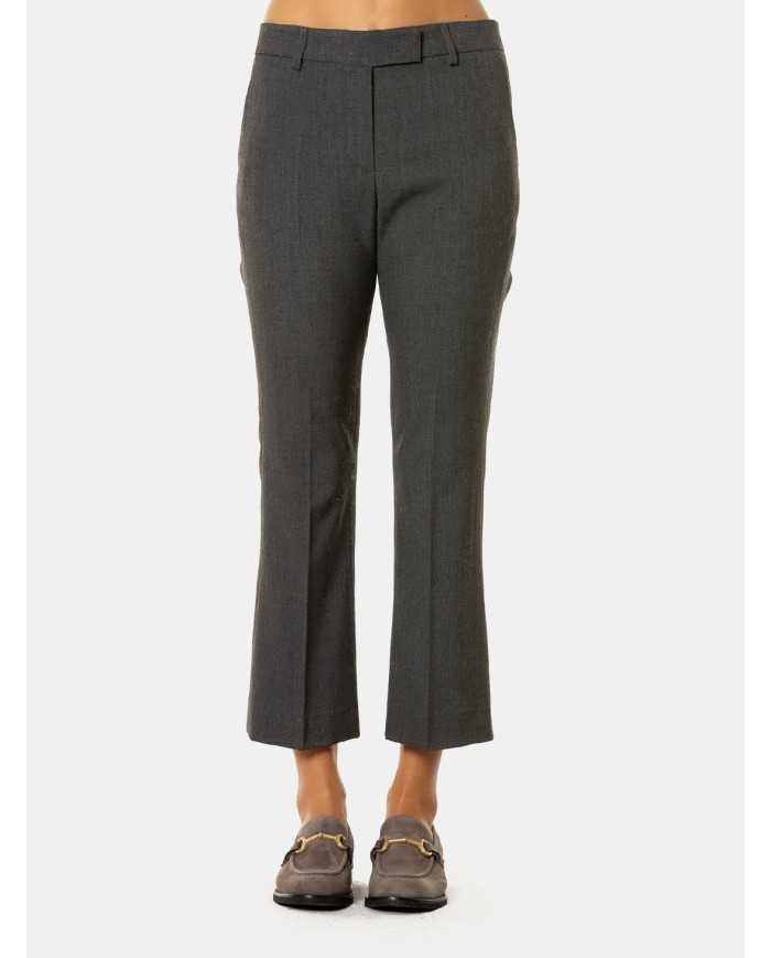 ROSSO Pantalone corto a trombetta