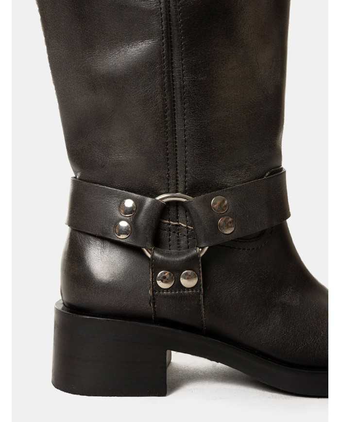 Strategia Biker in pelle