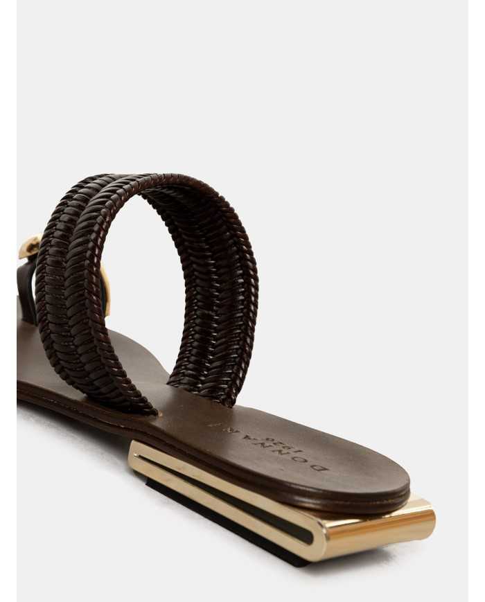 DONNARì Sandalo flat con accessorio anello