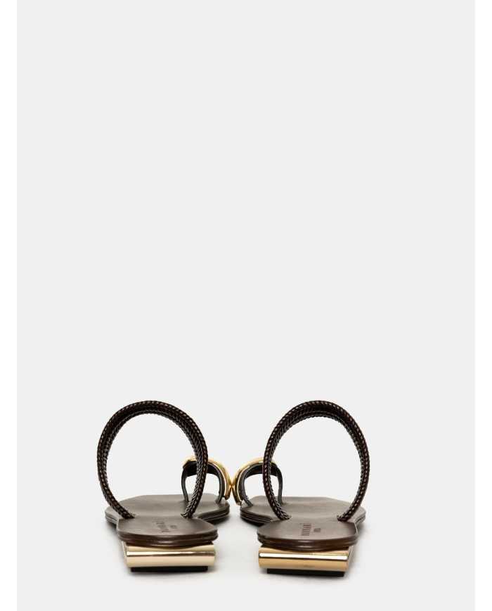 DONNARì Sandalo flat con accessorio anello