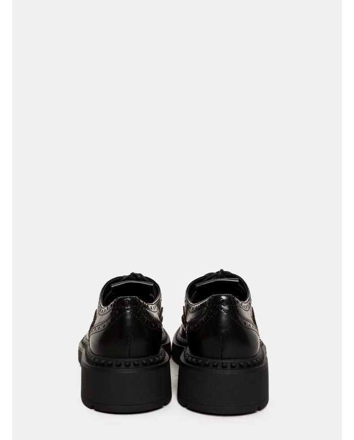 ASH Francesina allacciata