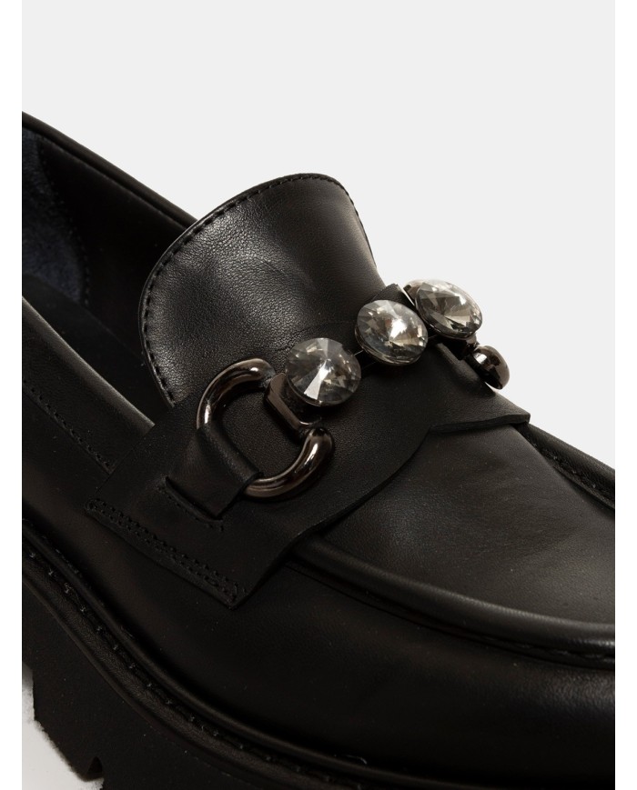 CHIARA LUCIANI Mocassino in pelle con accessorio pietre