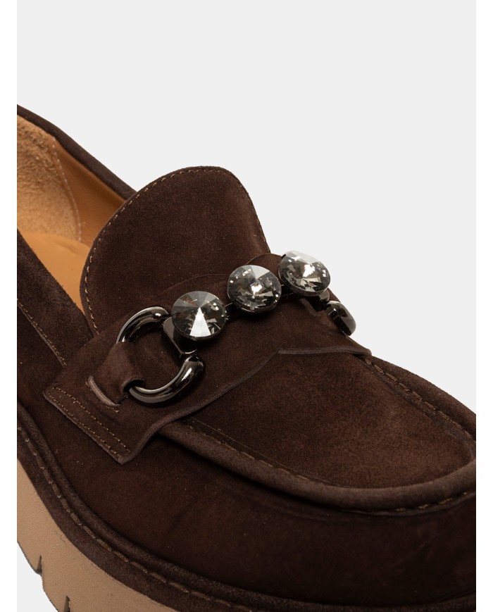CHIARA LUCIANI Mocassino in camoscio con accessorio pietre