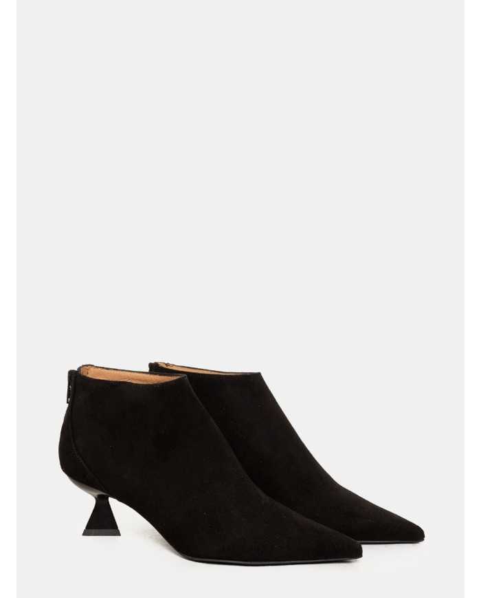 ROBERTO FESTA Tronchetto in camoscio