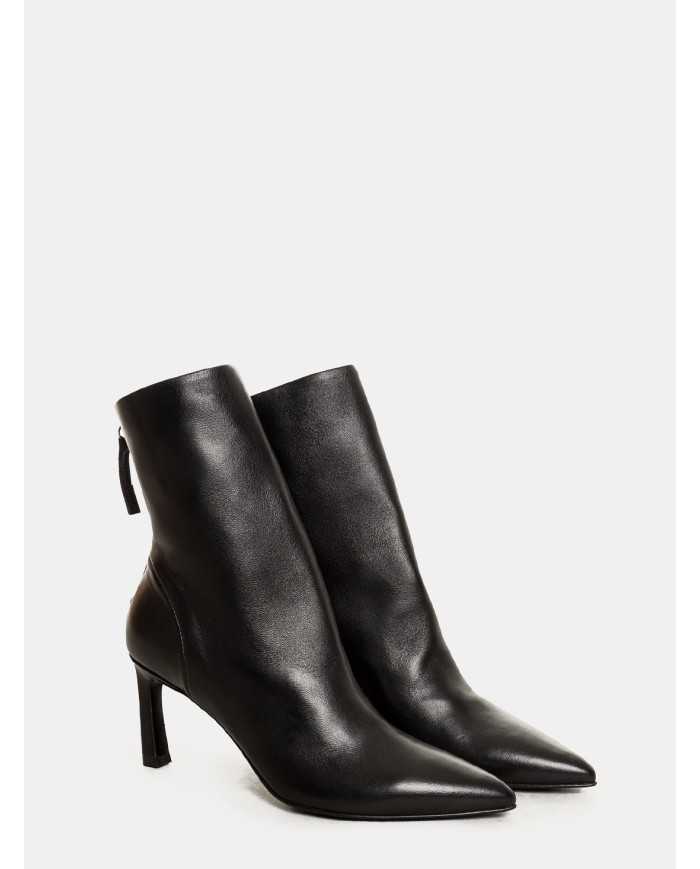 HALMANERA Tronchetto in nappa