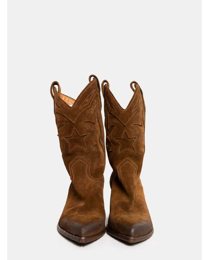 Elena Iachi Texano in camoscio