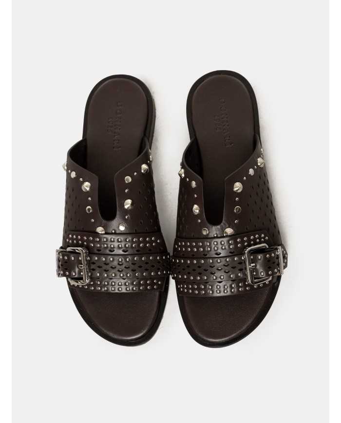 DONNARì Ciabattina in pelle con borchie