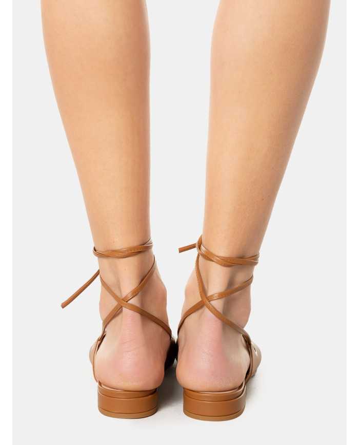 Walter Violet Sandalo con lacci e borchie