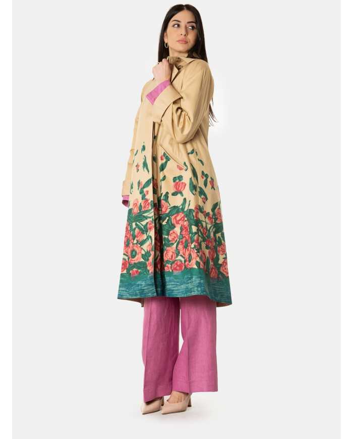 MAXMARA WEEKEND Trench Weekend with Ashley Park