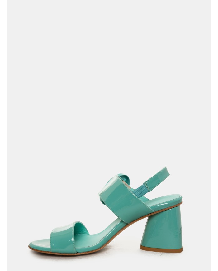 mara bini Sandalo in vernice