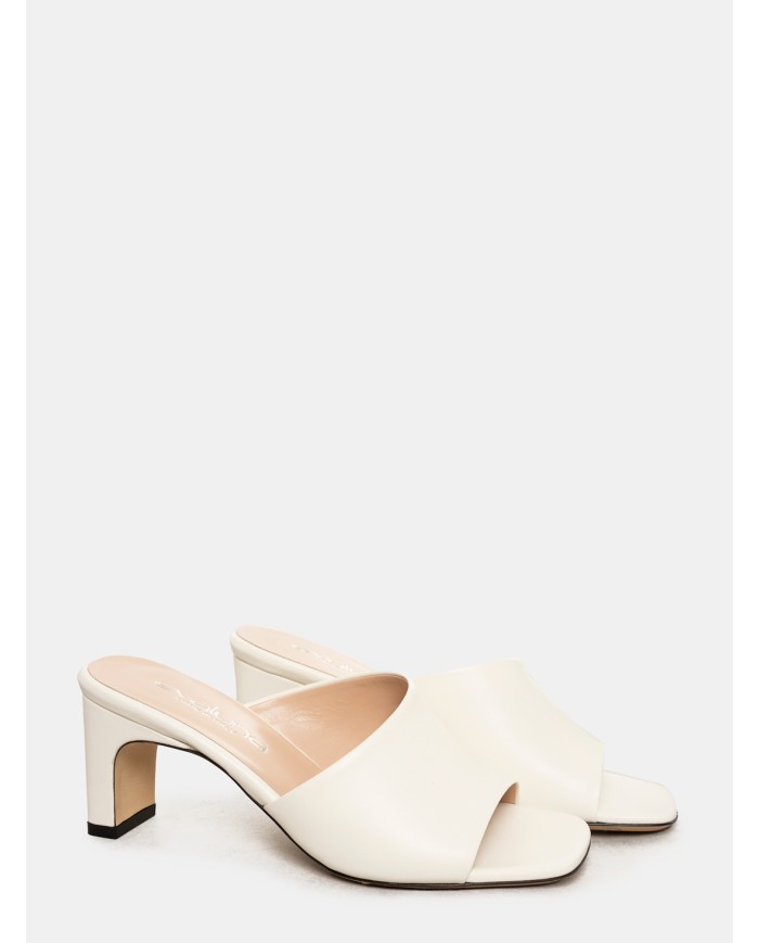 evaluna Sandalo sabot in naplak