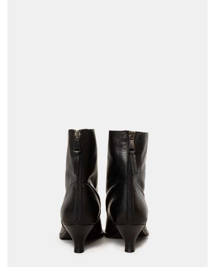 Elena Iachi Tronchetto texano