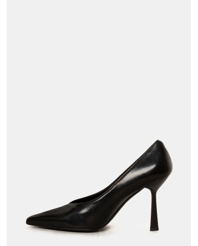 NICOLE BONNET Decolletè in vernice