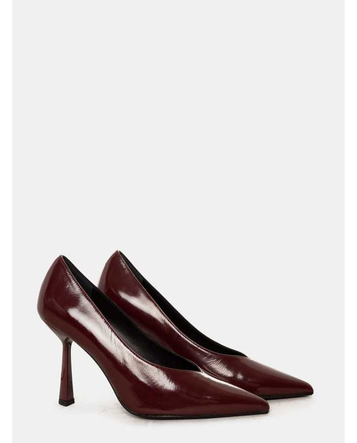 NICOLE BONNET Decolletè in vernice