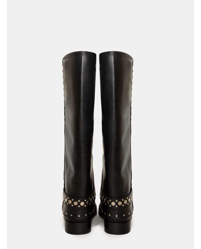 Strategia Stivale a tubo con borchie