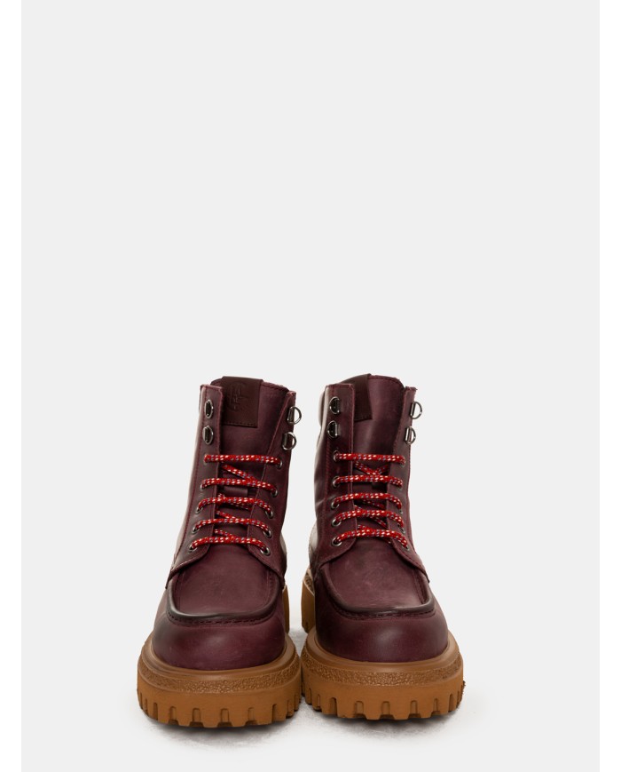 CHIARA LUCIANI Anfibio allacciato