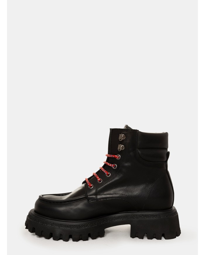 CHIARA LUCIANI Anfibio allacciato