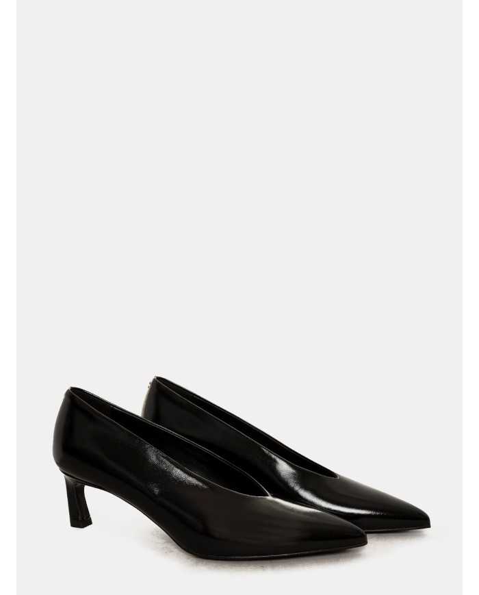 HALMANERA Decolletè in vernice