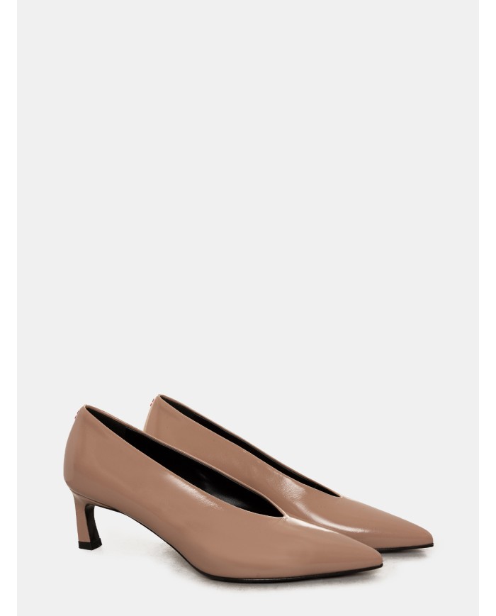 HALMANERA Decolletè in vernice