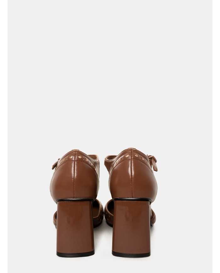 JEANNOT Sandalo a T in vernice