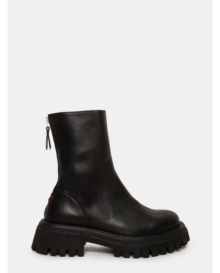 CHIARA LUCIANI Anfibio in pelle