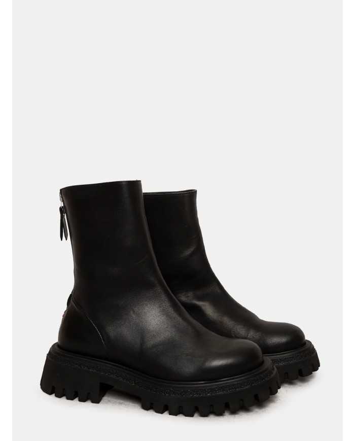 CHIARA LUCIANI Anfibio in pelle