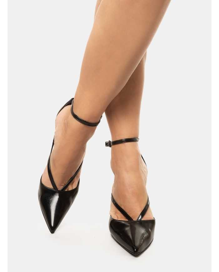 NICOLE BONNET Decolletè in vernice