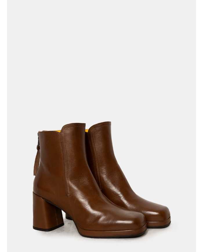 mara bini Tronchetto in pelle