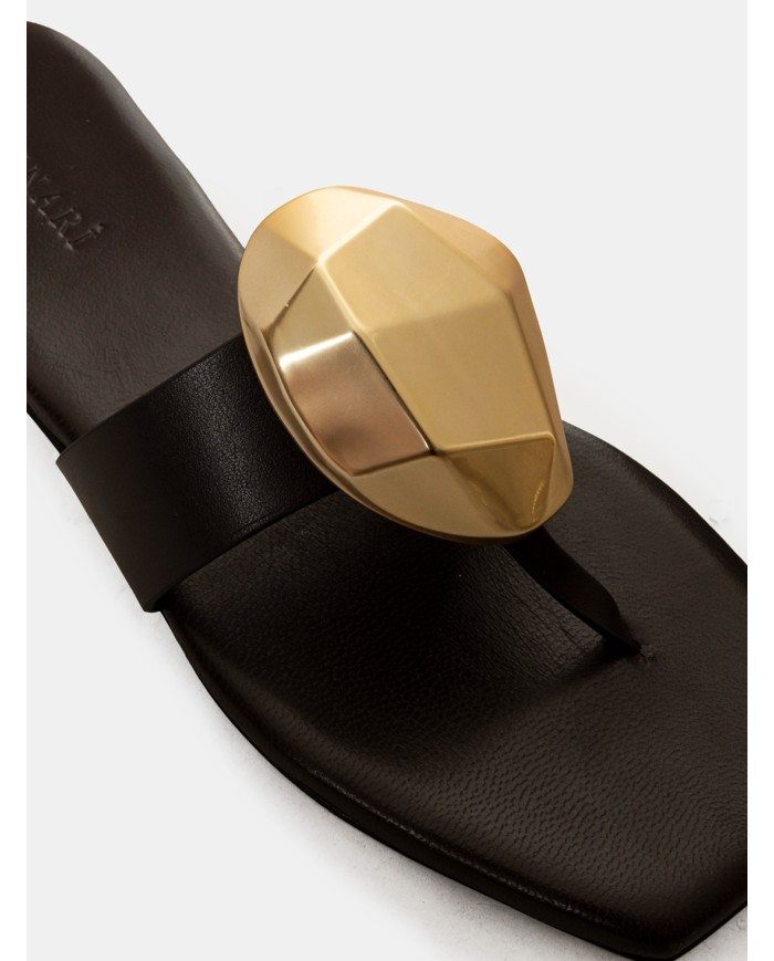 DONNARì Sandalo infradito con accessorio gioiello