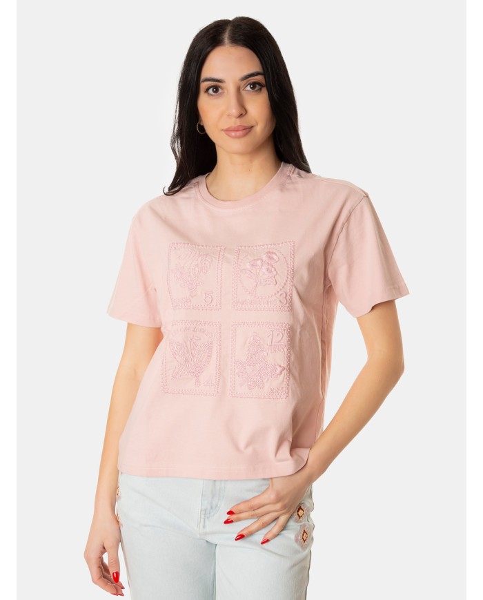 BERENICE. T-shirt con ricami