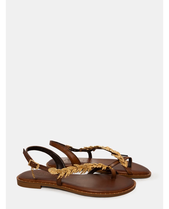 CARYATIS Sandalo flat con accessorio