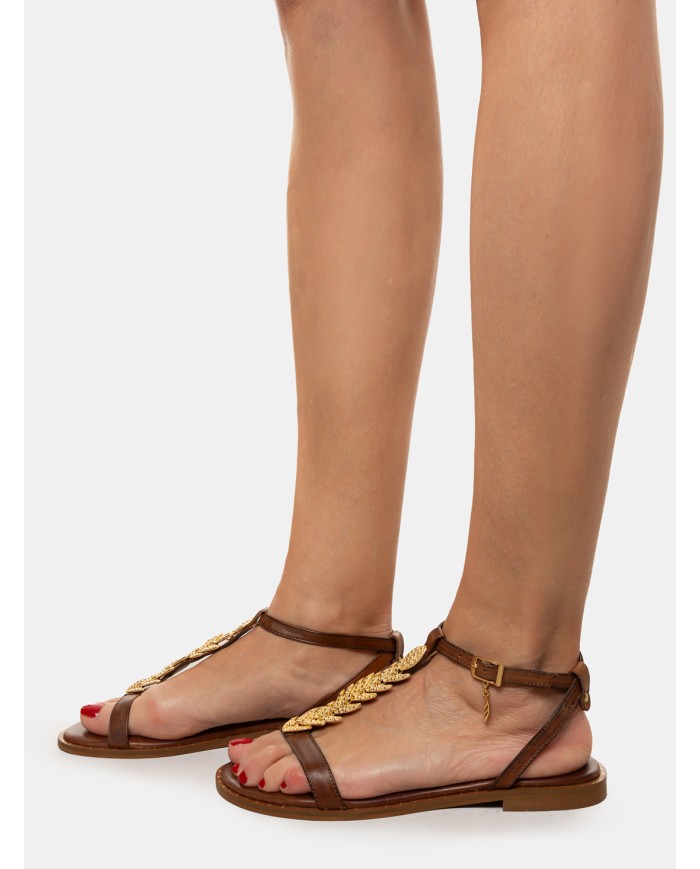 CARYATIS Sandalo flat con accessorio